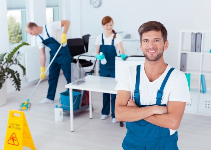 أسعار شركات تنظيف المنازل في الكويت وتحديات تنظيف الشقق